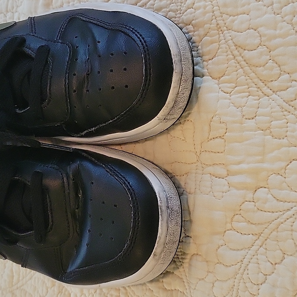 mens nike black and gold